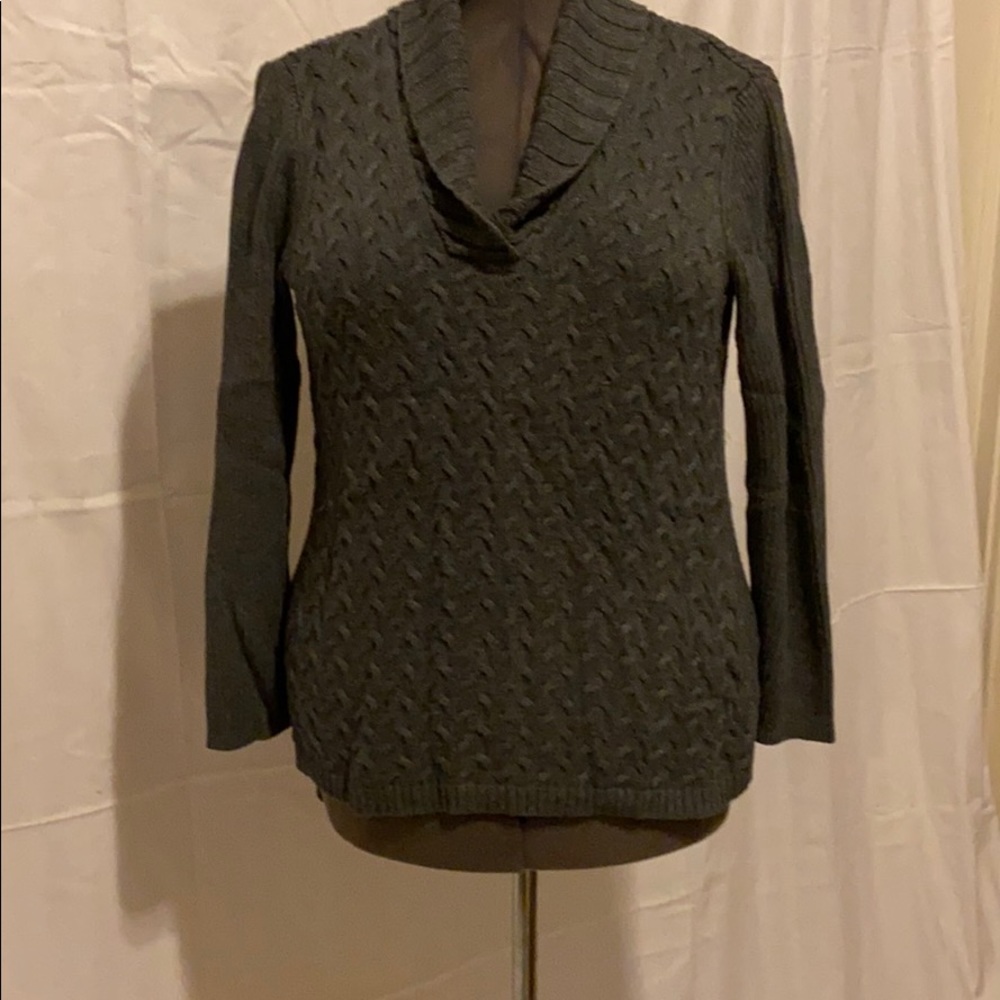 Grey sweater